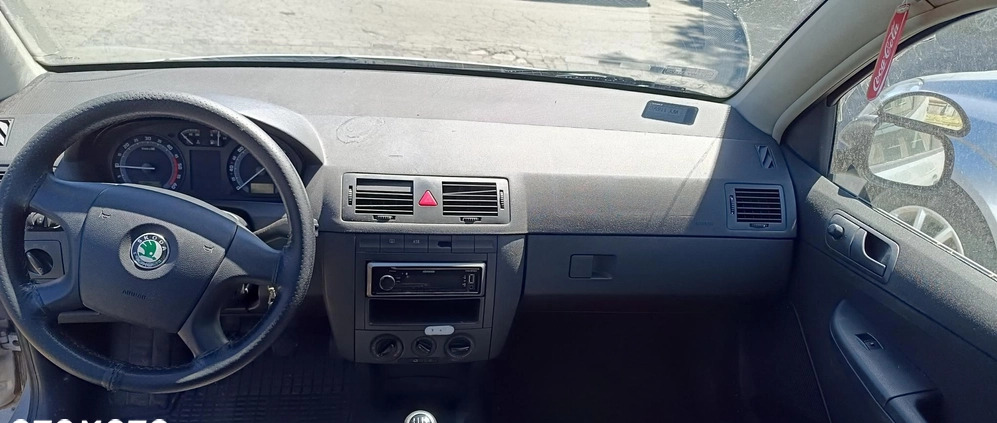Skoda Fabia cena 4000 przebieg: 405000, rok produkcji 2006 z Warszawa małe 37